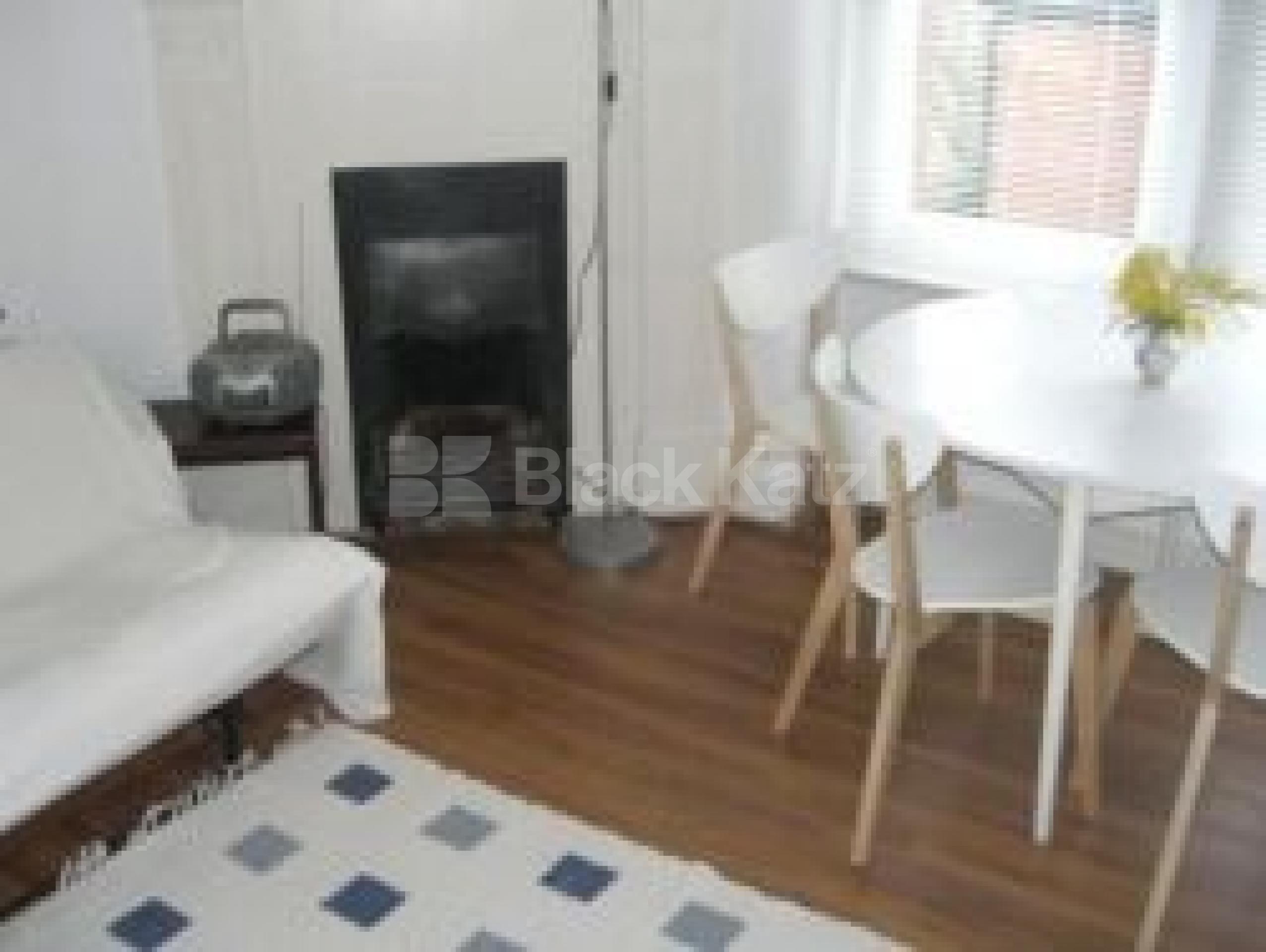 			GREAT VALUE FOR MONEY!, 3 Bedroom, 1 bath, 1 reception Flat			 Fortis Green Road, MUSWELL HILL N10 N10